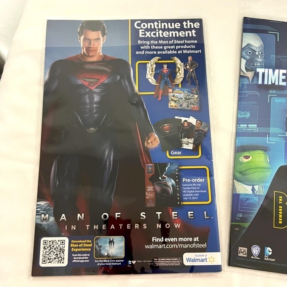 DC Comics Bundle of (3) Batman & Batgirl, Batman & Red Robin, DC Universe VS Mas - Picture 6 of 8